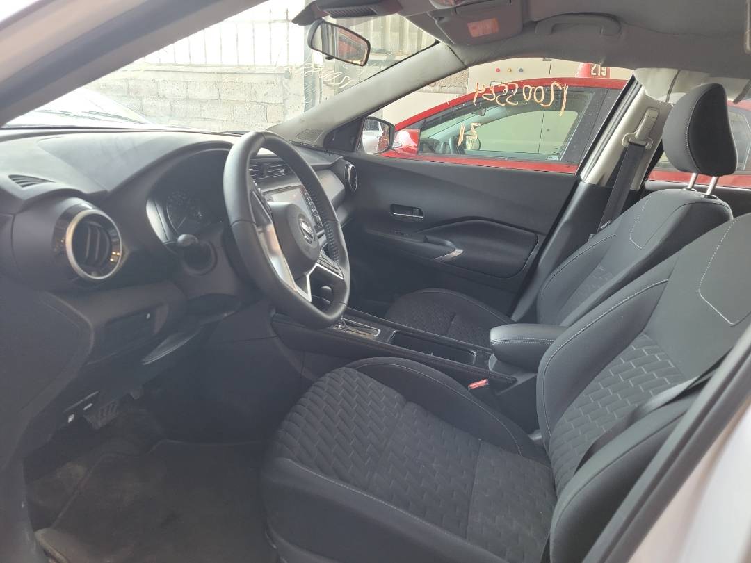 2021 NISSAN KICKS — 33781 KM — Lot L476606 — Main - Marhaba Auctions Used Cars - Image 8