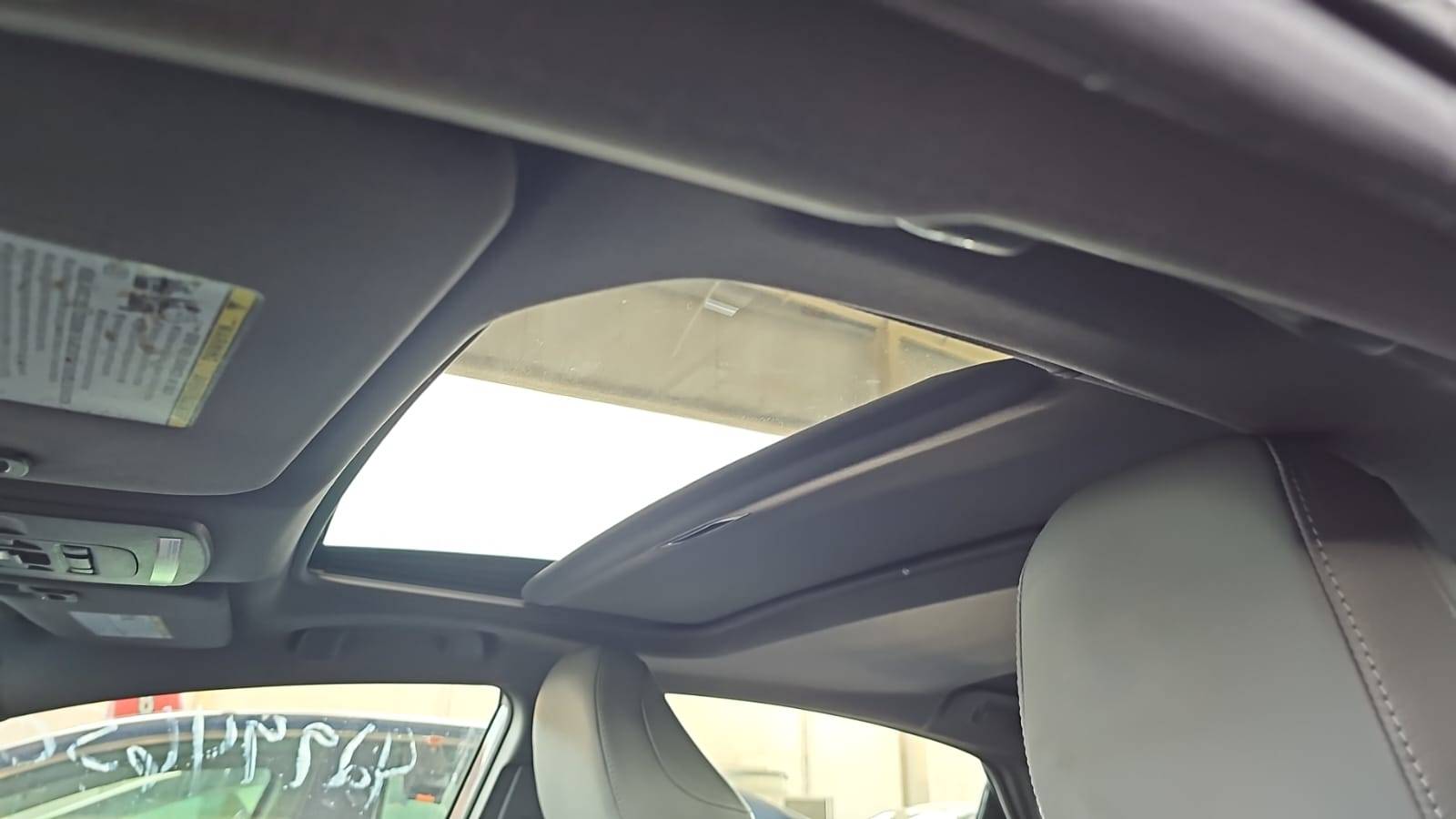 2021 TOYOTA AVALON — 19395 Miles — Lot U001484 — Souq - Marhaba Auctions Used Cars - Image 6