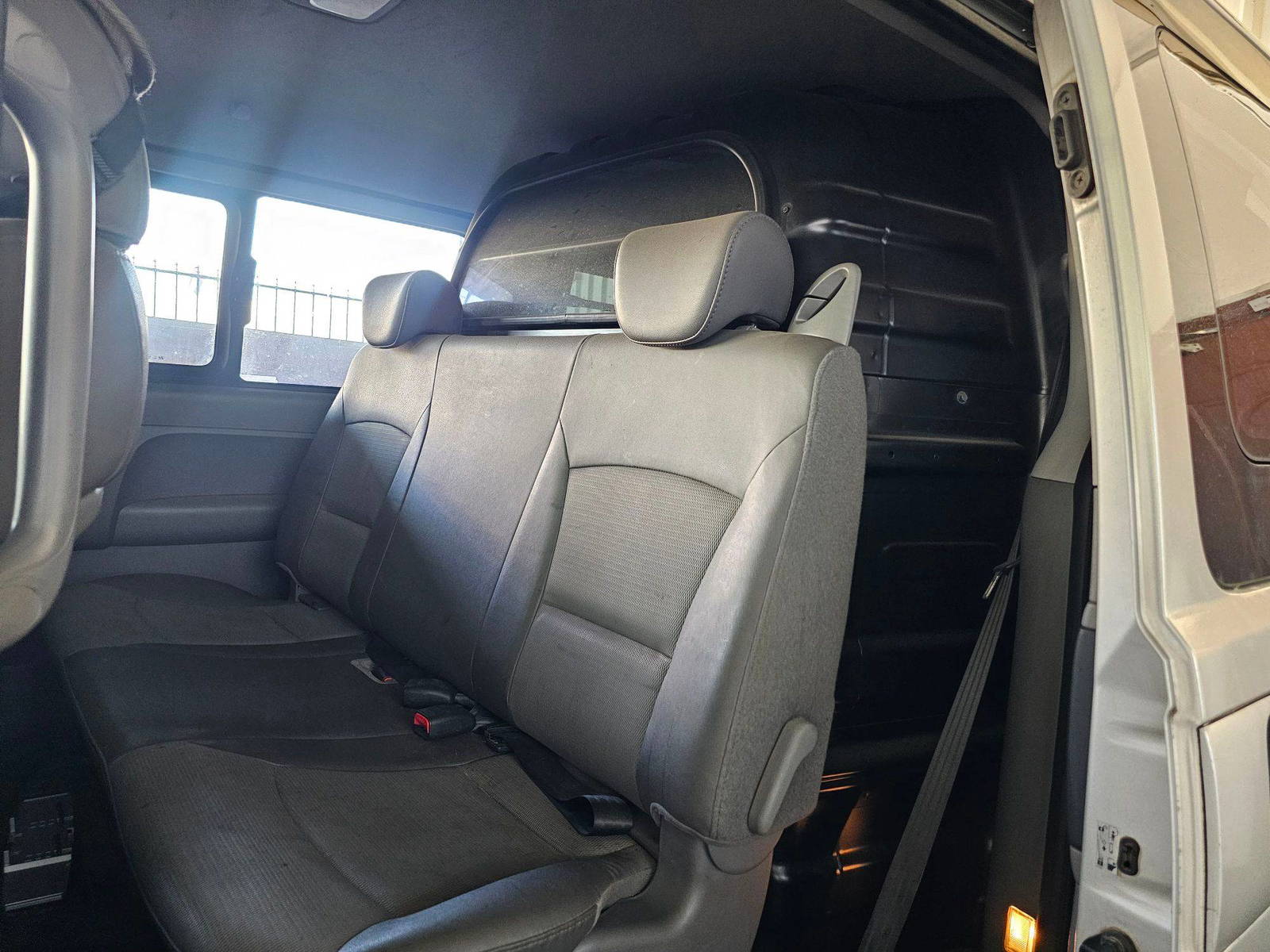 HYUNDAI GRAND STAREX 2010 - Marhaba Auction Used Cars - Image 7