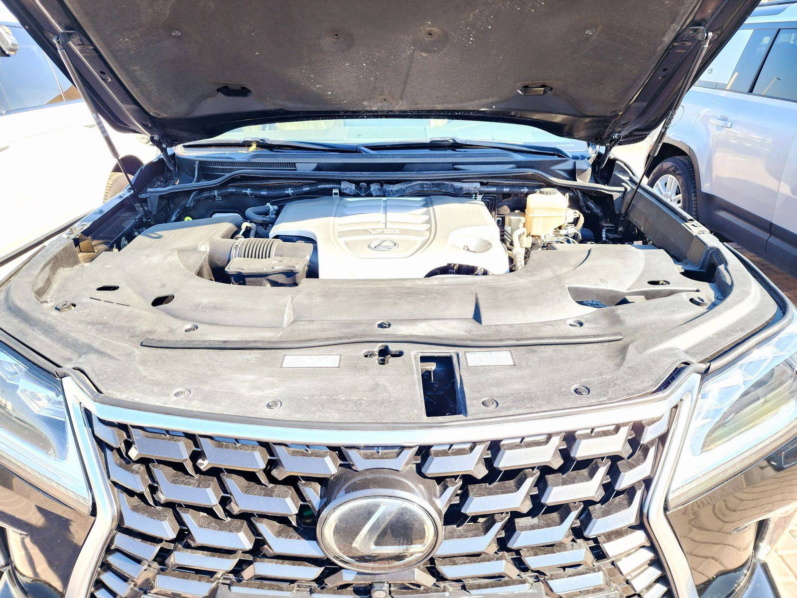 2019 LEXUS LX 570 — 67468 Miles — Lot XK4288182 — Main - Marhaba Auctions Used Cars - Image 12