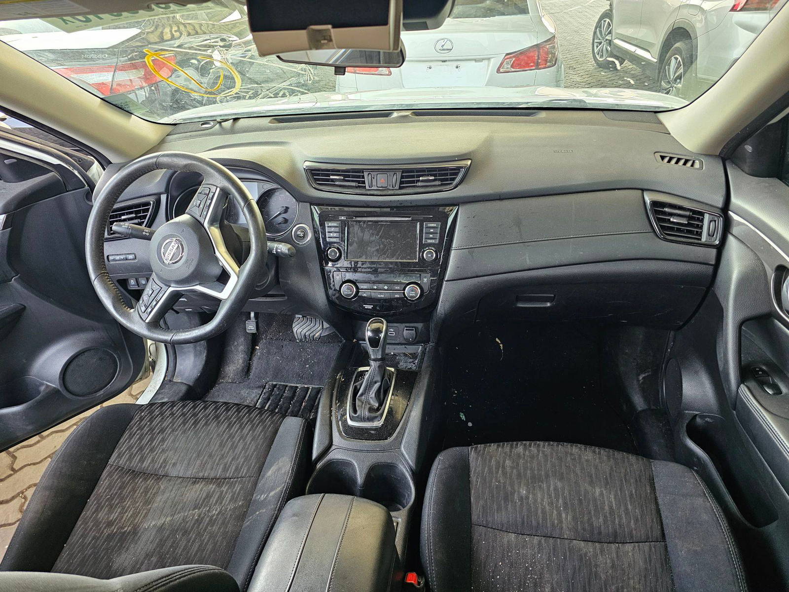 NISSAN ROGUE 2019 - Marhaba Auction Used Cars - Image 5