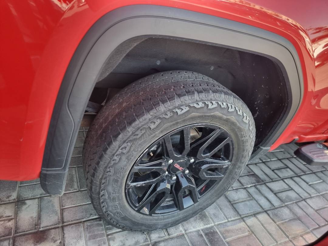 2023 GMC SIERRA — 53202 Miles — Lot ED7PG206683 — Souq - Marhaba Auctions Used Cars - Image 10