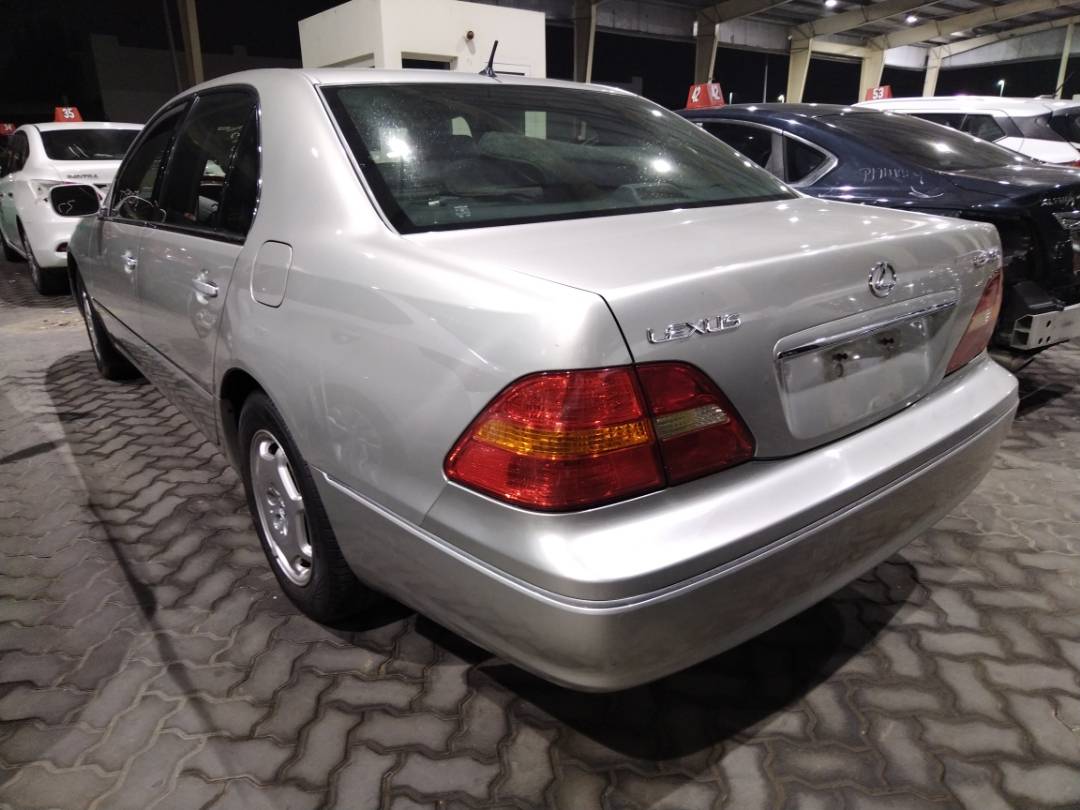2002 LEXUS LS 430 — 186042 Miles — Lot 37592073 - Marhaba Auctions Used Cars - Image 6
