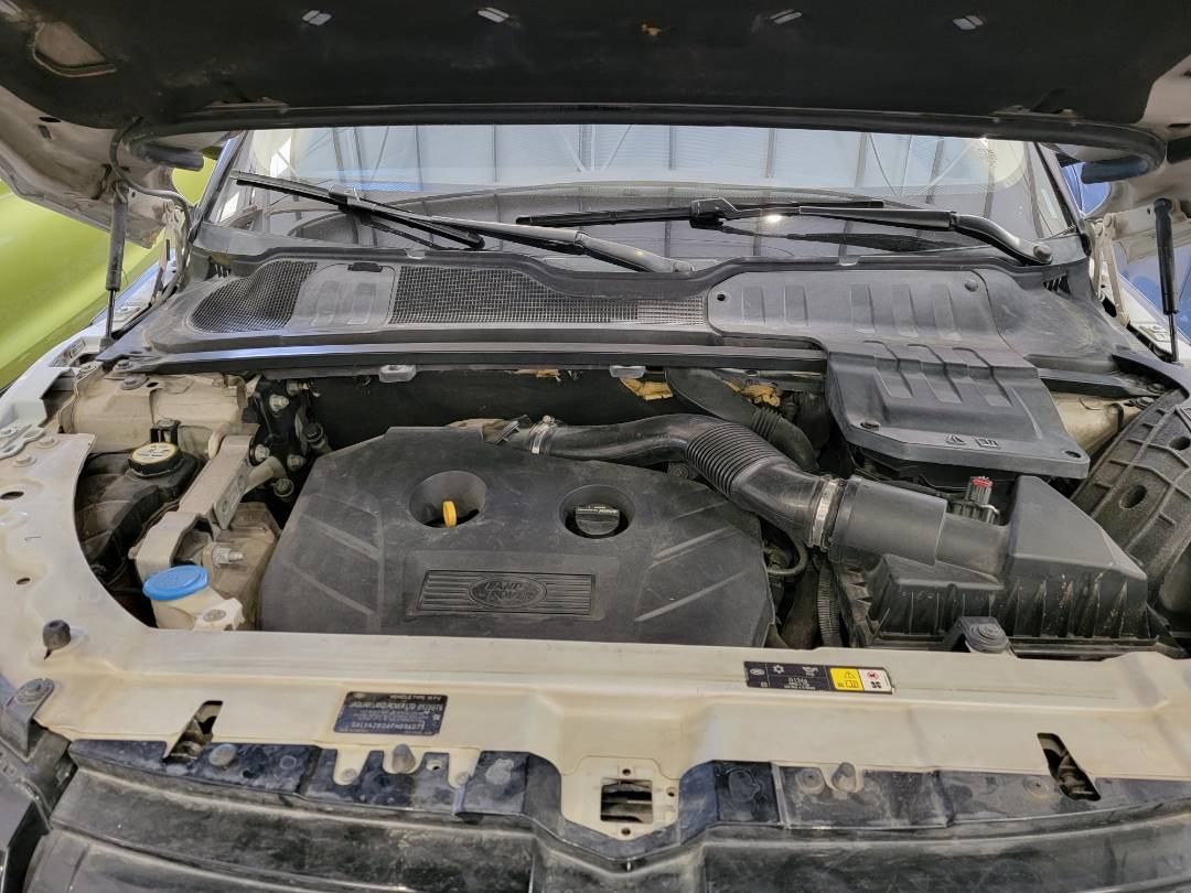 2015 LAND ROVER RANGE ROVER EVOQUE — 176960 KM — Lot FH036075 — Main - Marhaba Auctions Used Cars - Image 12
