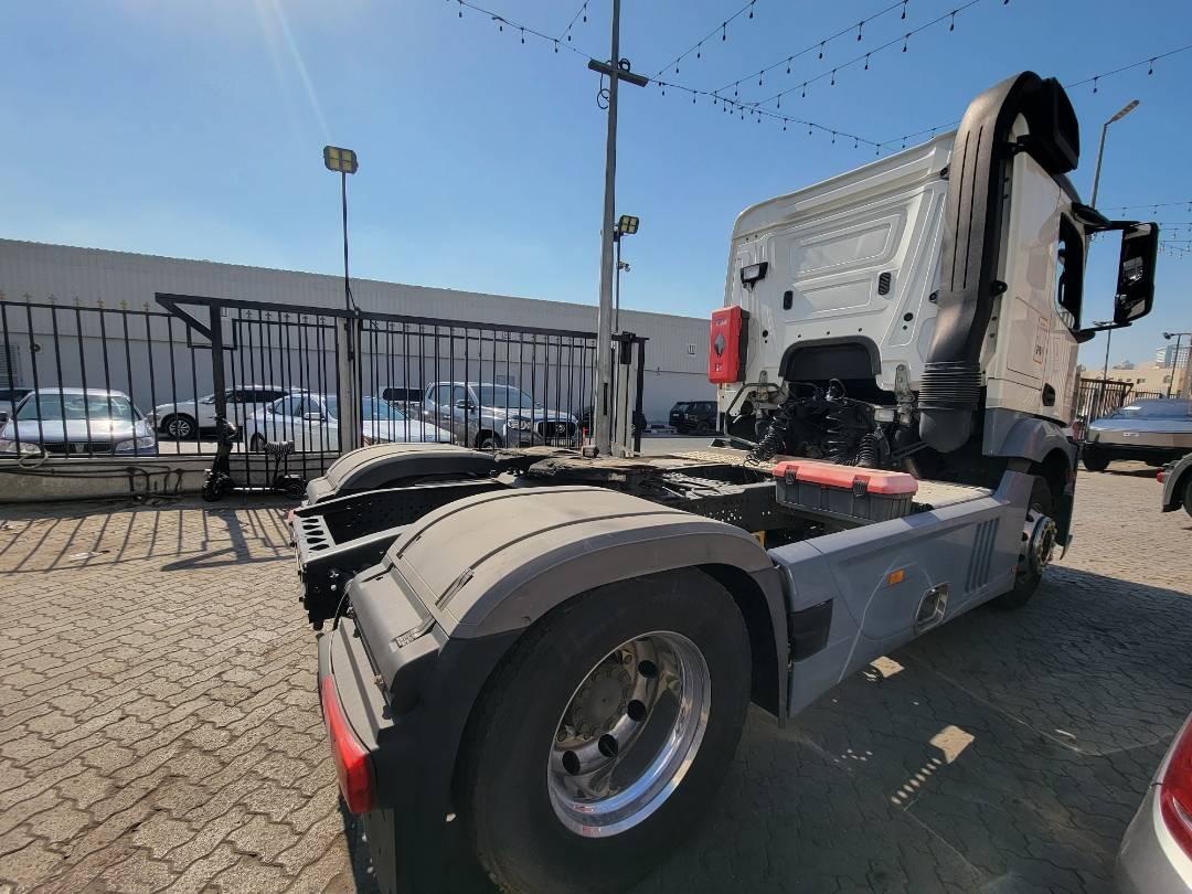 2018 MERCEDES BENZ ACTROS 1840 — 940235 KM — Lot B000616 — Main - Marhaba Auctions Used Cars - Image 5