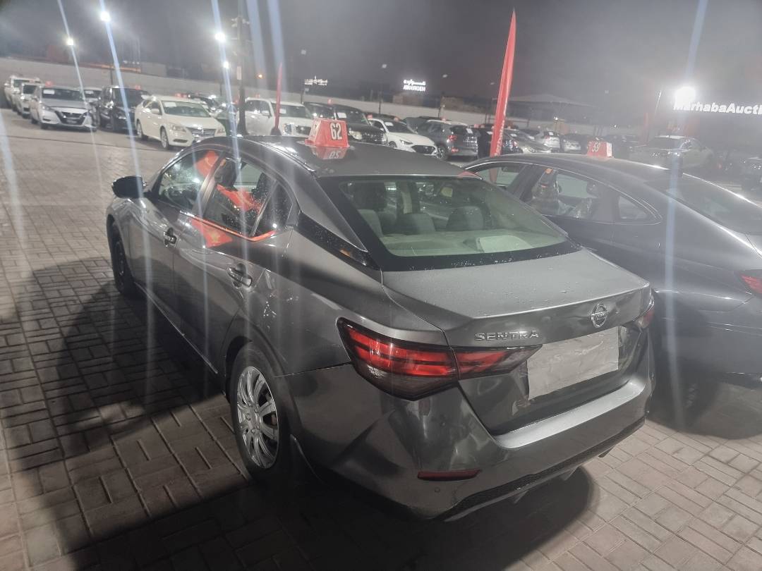 2020 NISSAN SENTRA — 116575 KM — Lot LY284039 — Ind. 12 - Marhaba Auctions Used Cars - Image 4