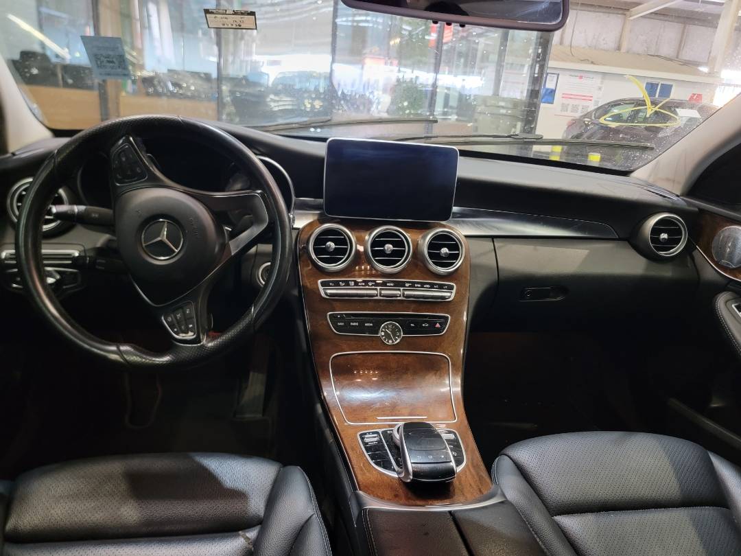2015 MERCEDES BENZ C300 — 84738 Miles — Lot 003074 — Ind. 12 - Marhaba Auctions Used Cars - Image 7