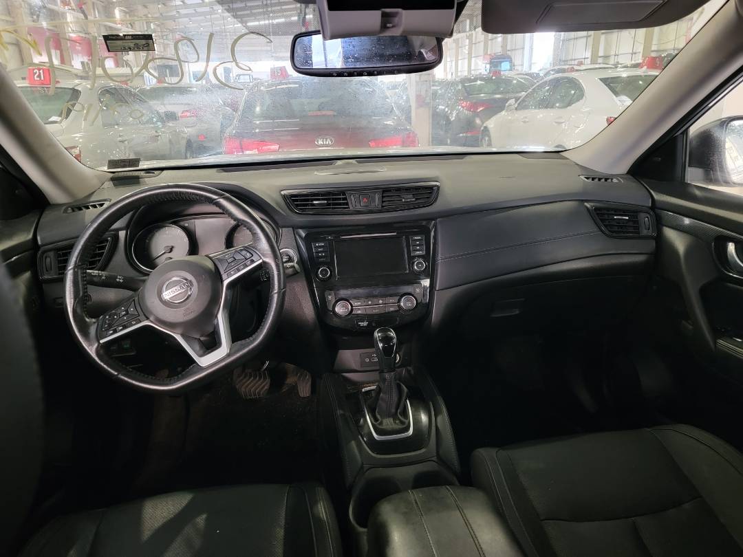 2018 NISSAN ROGUE — 129502 Miles — Lot 318617 — Souq - Marhaba Auctions Used Cars - Image 7