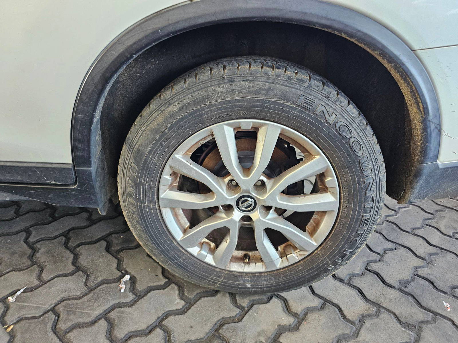 NISSAN ROGUE 2017 - Marhaba Auction Used Cars - Image 9