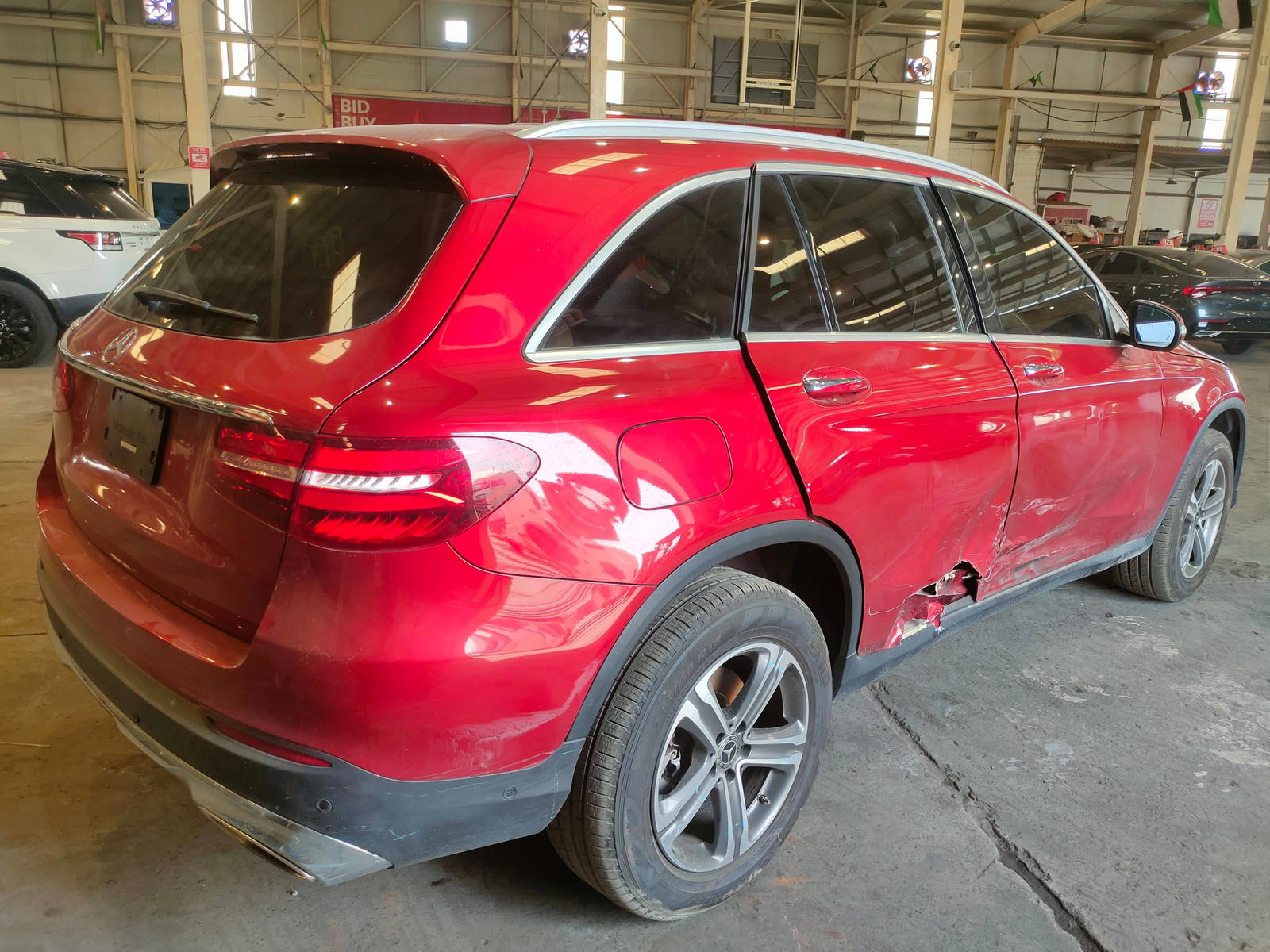2018 MERCEDES BENZ GLC-300 — 72739 Miles — Lot 1JV077624 — Main - Marhaba Auctions Used Cars - Image 5