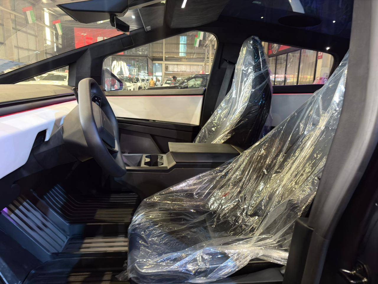 TESLA CYBERTRUCK 2024 - Marhaba Auction Used Cars - Image 11