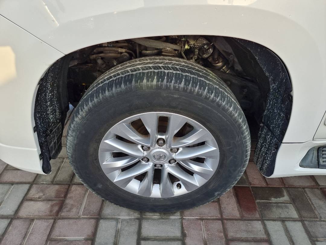 2018 LEXUS GX 460 — 123674 Miles — Lot 215487 — Ind. 12 - Marhaba Auctions Used Cars - Image 11