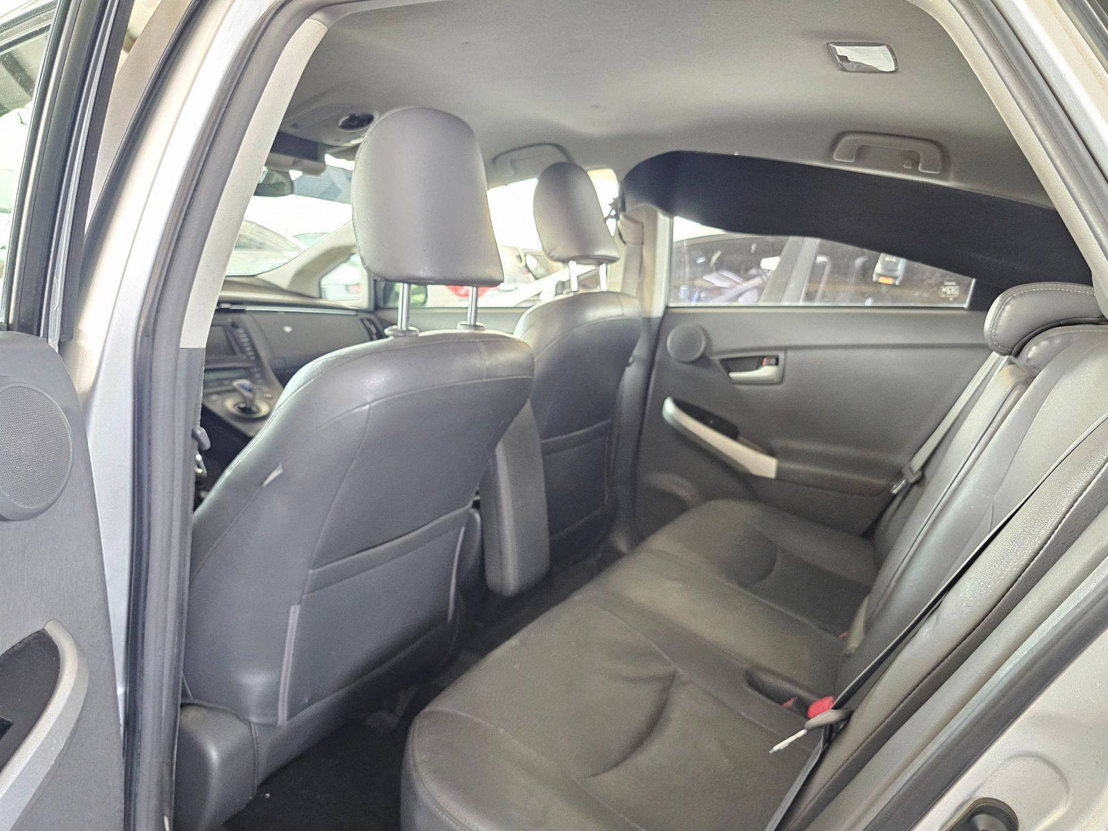 2010 TOYOTA PRIUS — 238739 Miles — Lot U6A0124624 — Souq - Marhaba Auctions Used Cars - Image 6