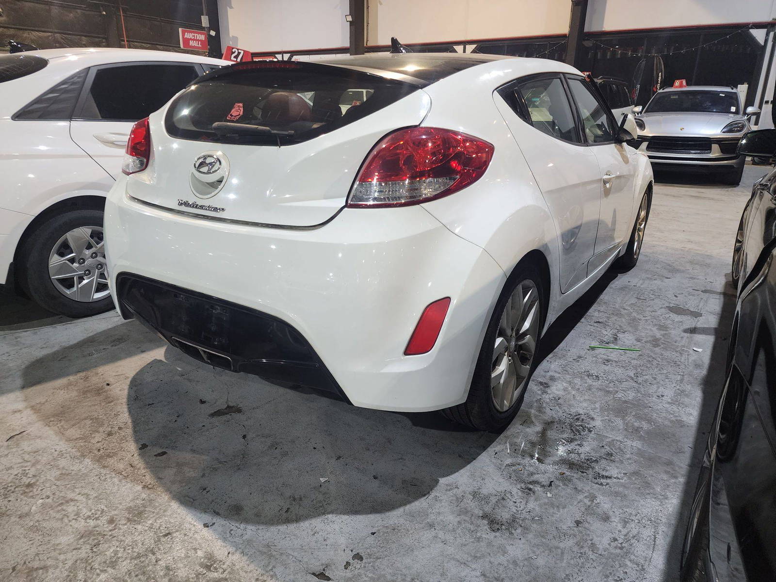 2012 HYUNDAI VELOSTER — 198925 Miles — Lot 055283 — Al Quoz - Marhaba Auctions Used Cars - Image 5