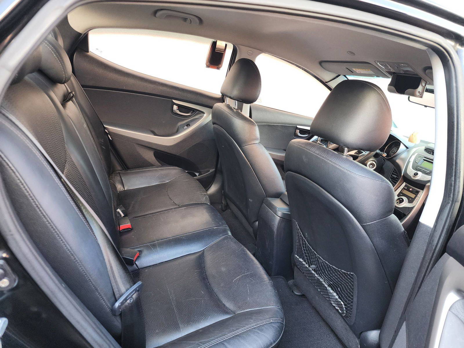 2011 HYUNDAI AVANTE — 131250 KM — Lot 034280 — Al Quoz - Marhaba Auctions Used Cars - Image 7