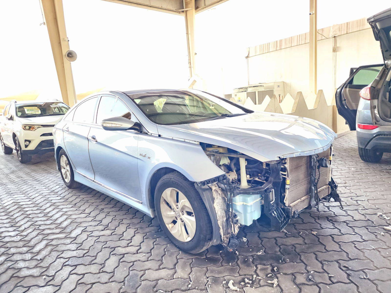 2013 HYUNDAI SONATA — 127247 Miles — Lot 75503944 — Souq - Marhaba Auctions Used Cars - Image 4