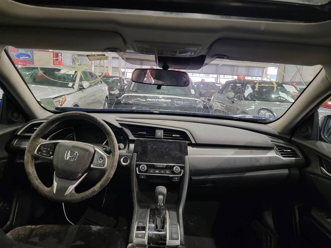2018 HONDA CIVIC — 116989 KM — Lot 72969583 — Main - Marhaba Auctions Used Cars - Image 7