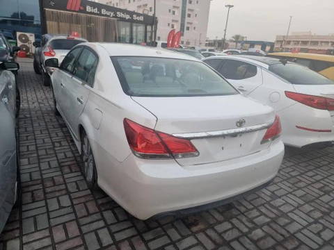 TOYOTA AVALON
