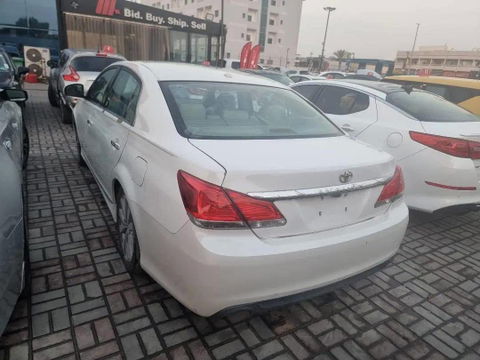 TOYOTA AVALON