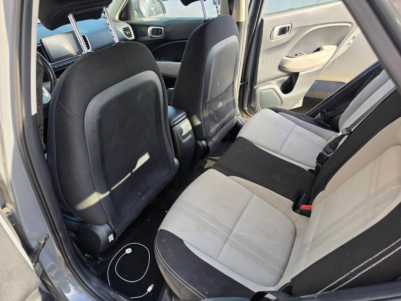 HYUNDAI VENUE SEL 2020 - Marhaba Auction Used Cars - Image 11