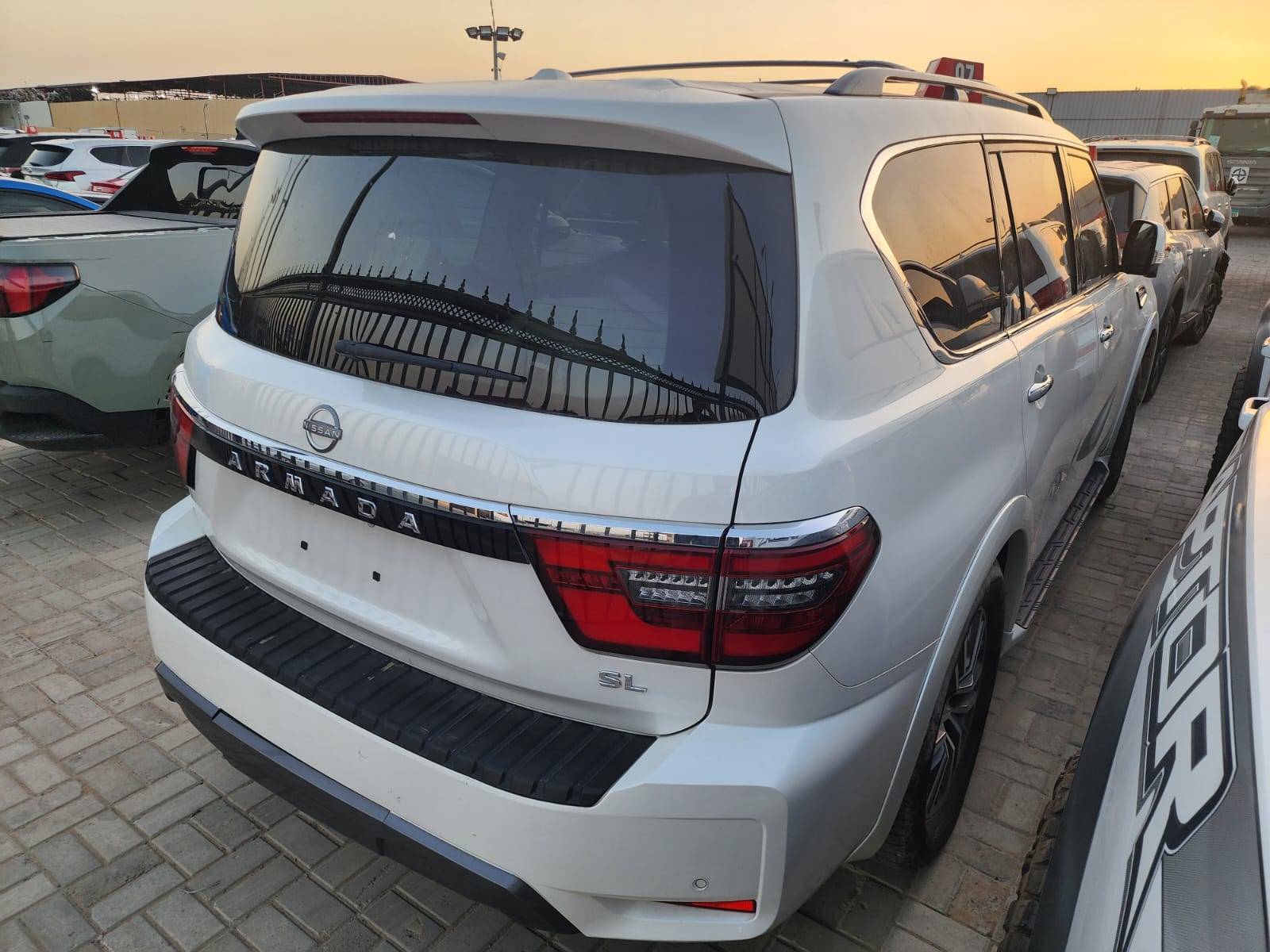 NISSAN ARMADA