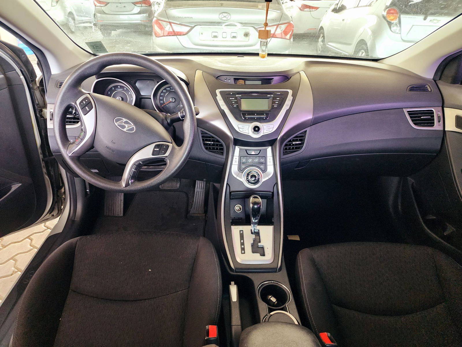 2012 HYUNDAI AVANTE — 164912 KM — Lot 190308 — Souq - Marhaba Auctions Used Cars - Image 7