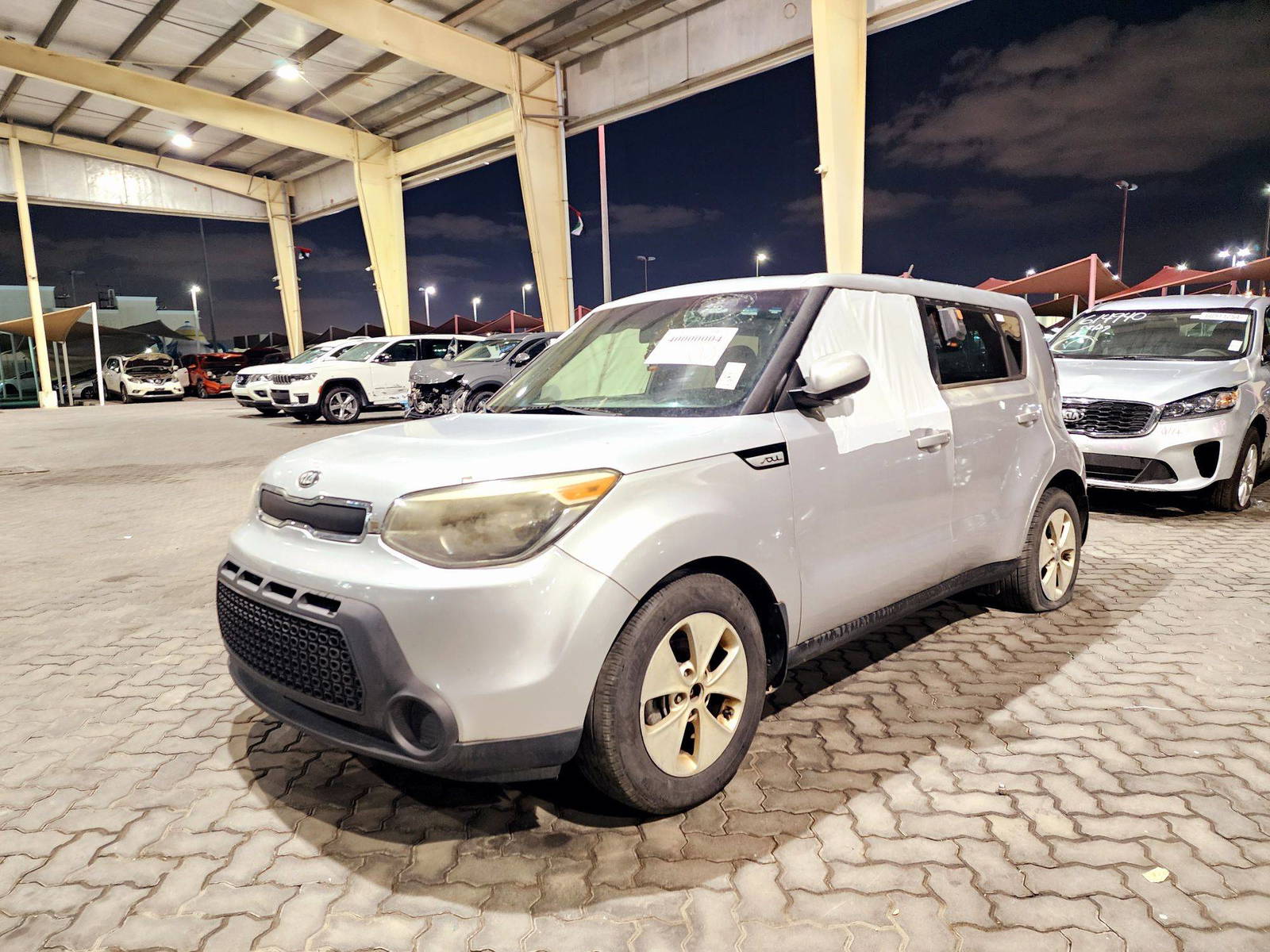 2015 KIA SOUL — 292282 Miles — Lot 2F7748198 — Souq - Marhaba Auctions Used Cars - Image 5