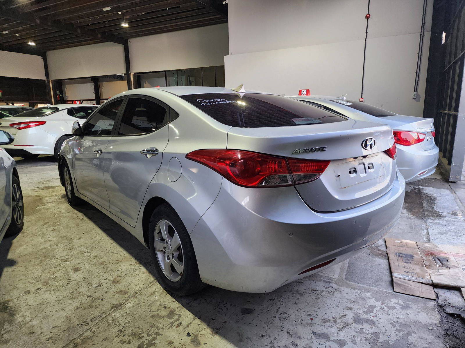 2012 HYUNDAI AVANTE — 182057 KM — Lot 350351 — Al Quoz - Marhaba Auctions Used Cars - Image 6