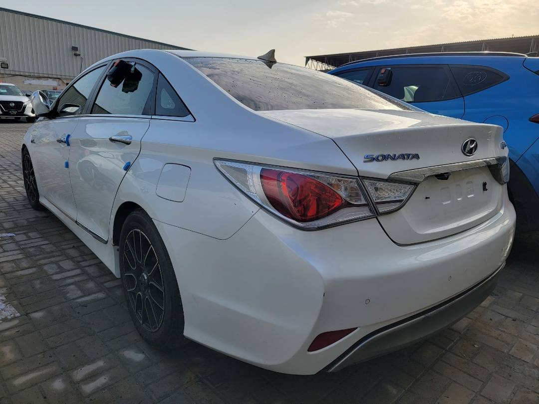2012 HYUNDAI SONATA — 120201 KM — Lot A043479 — Main - Marhaba Auctions Used Cars - Image 3
