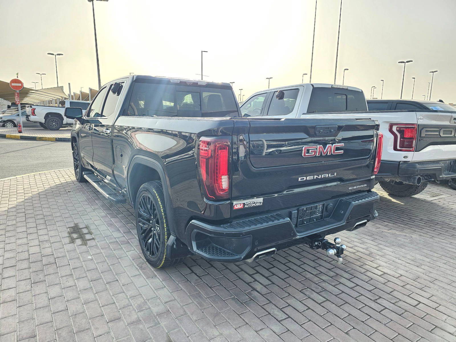 2022 GMC SIERRA — 72959 KM — Lot LXNZ541416 — Souq - Marhaba Auctions Used Cars - Image 17