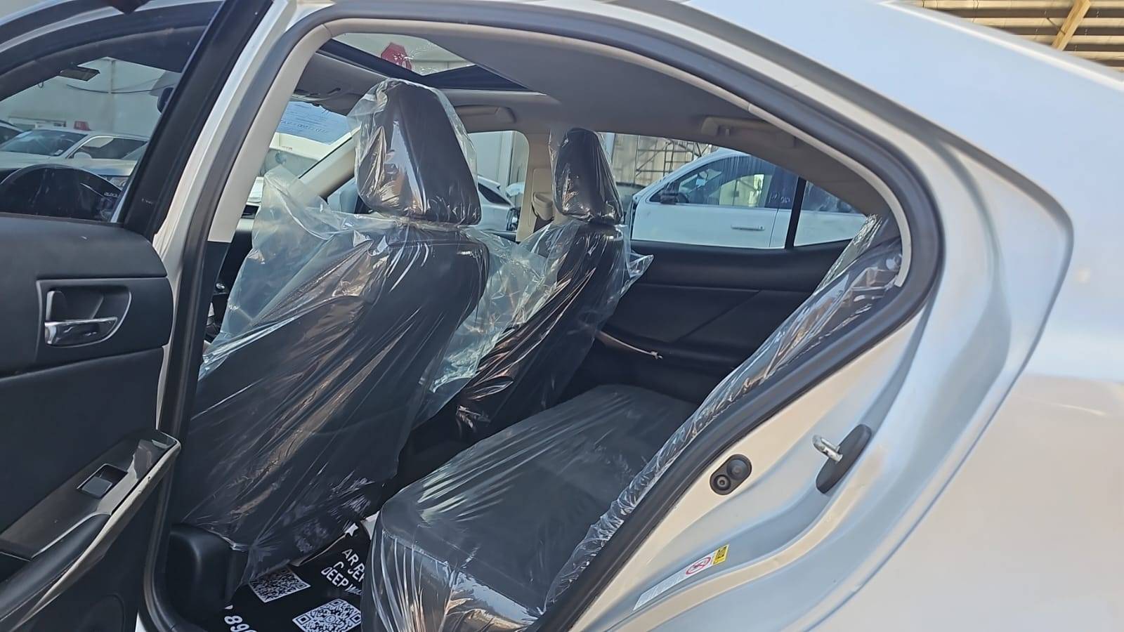 2016 LEXUS IS 200T — 203192 Miles — Lot XG5022302 — Souq - Marhaba Auctions Used Cars - Image 9