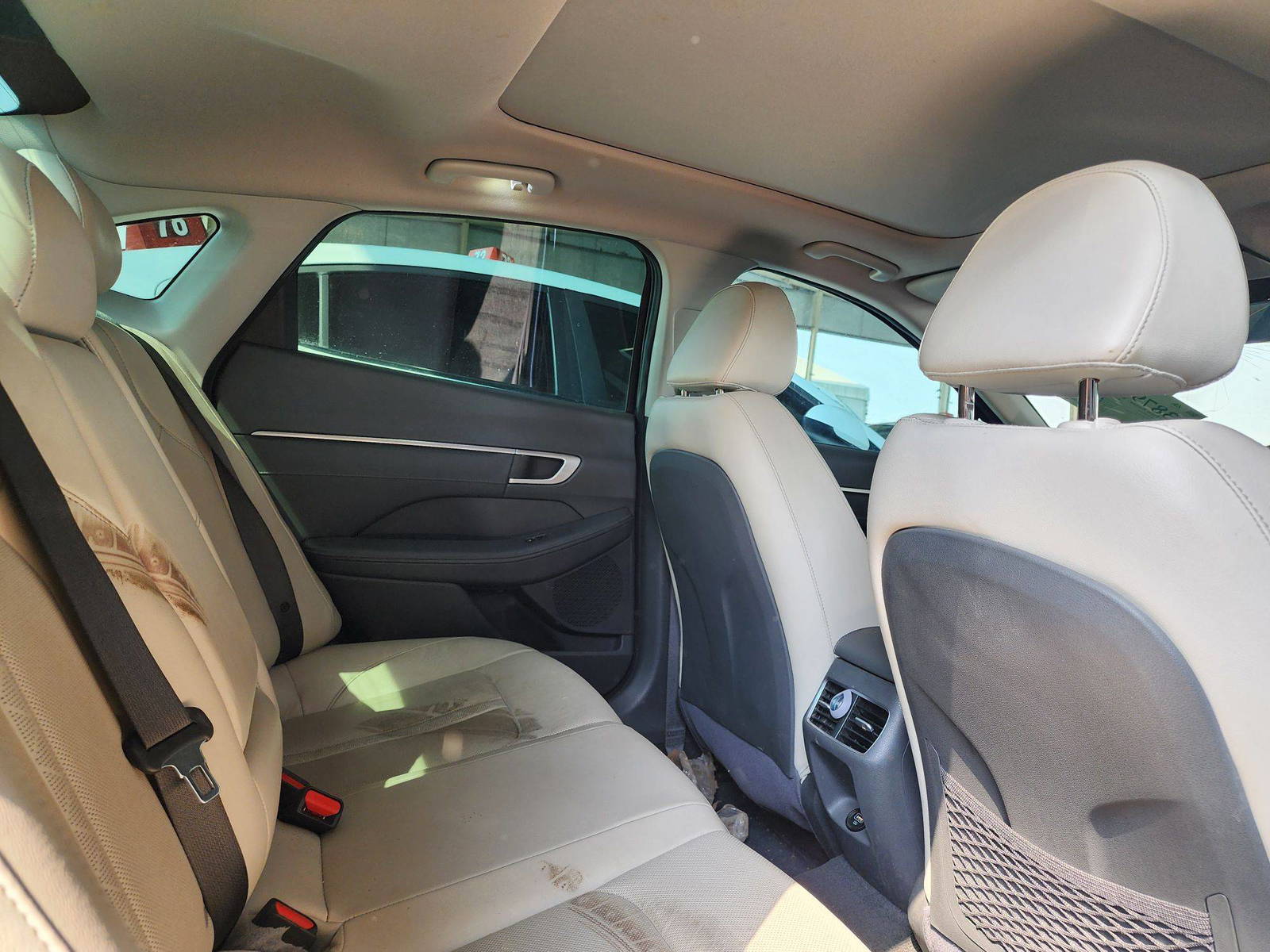 2020 HYUNDAI SONATA — 97760 Miles — Lot 14036 — Souq - Marhaba Auctions Used Cars - Image 4