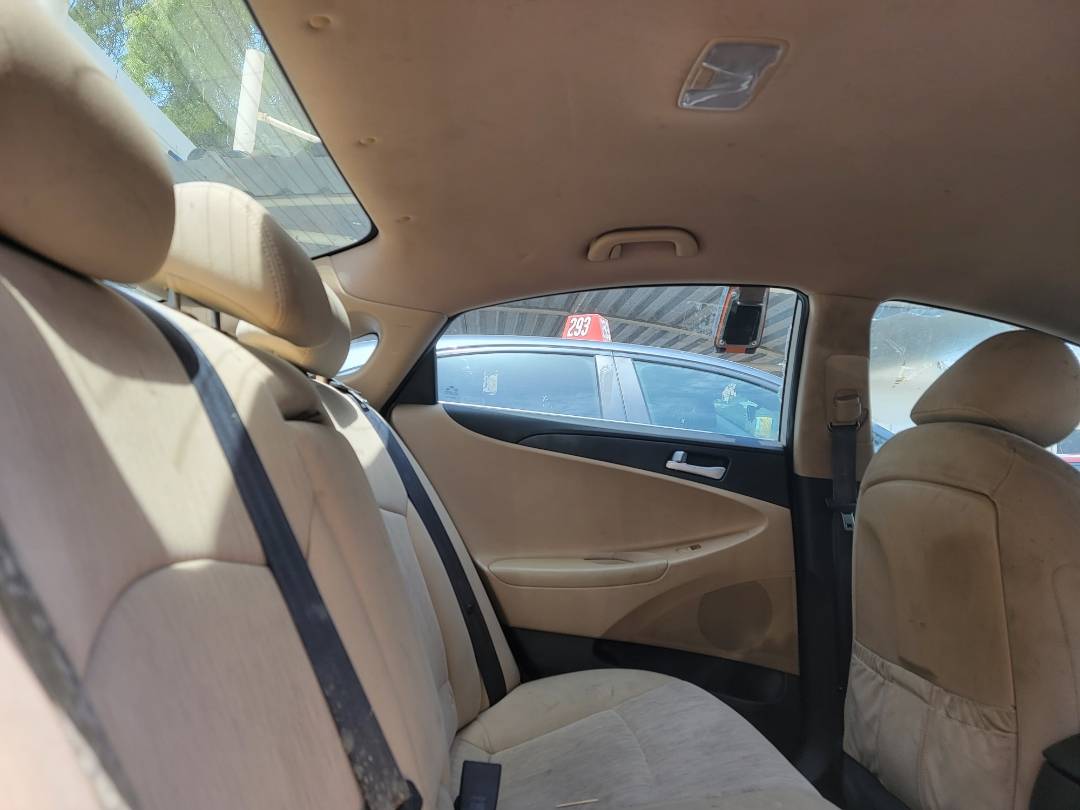 2012 HYUNDAI SONATA — 111737 Miles — Lot CH384635 - Marhaba Auctions Used Cars - Image 4