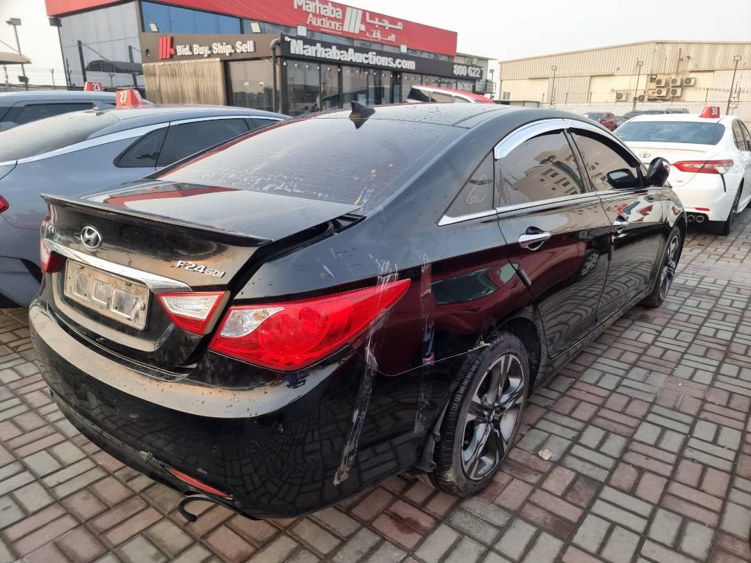 2010 HYUNDAI SONATA — 171204 KM — Lot 102198 — Ind. 12 - Marhaba Auctions Used Cars - Image 4
