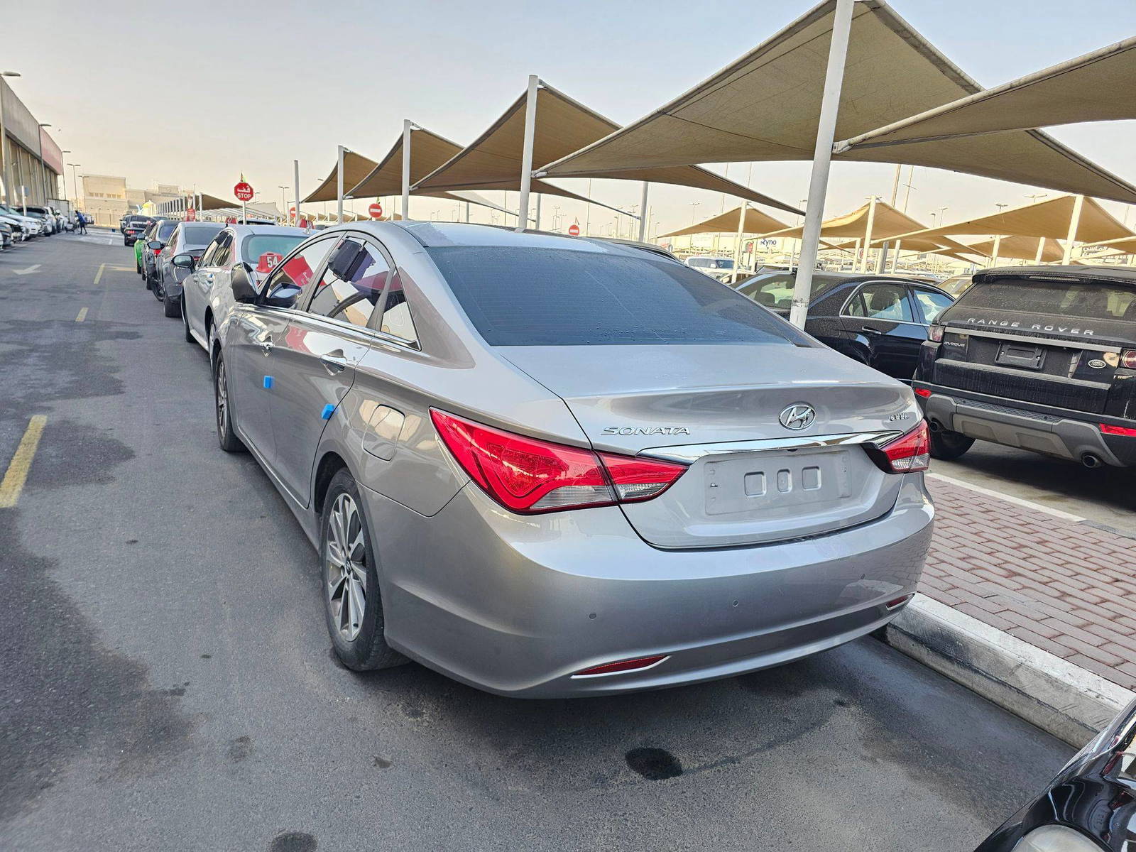 2013 HYUNDAI SONATA — 194459 KM — Lot 41ABDA479433 — Souq - Marhaba Auctions Used Cars - Image 5
