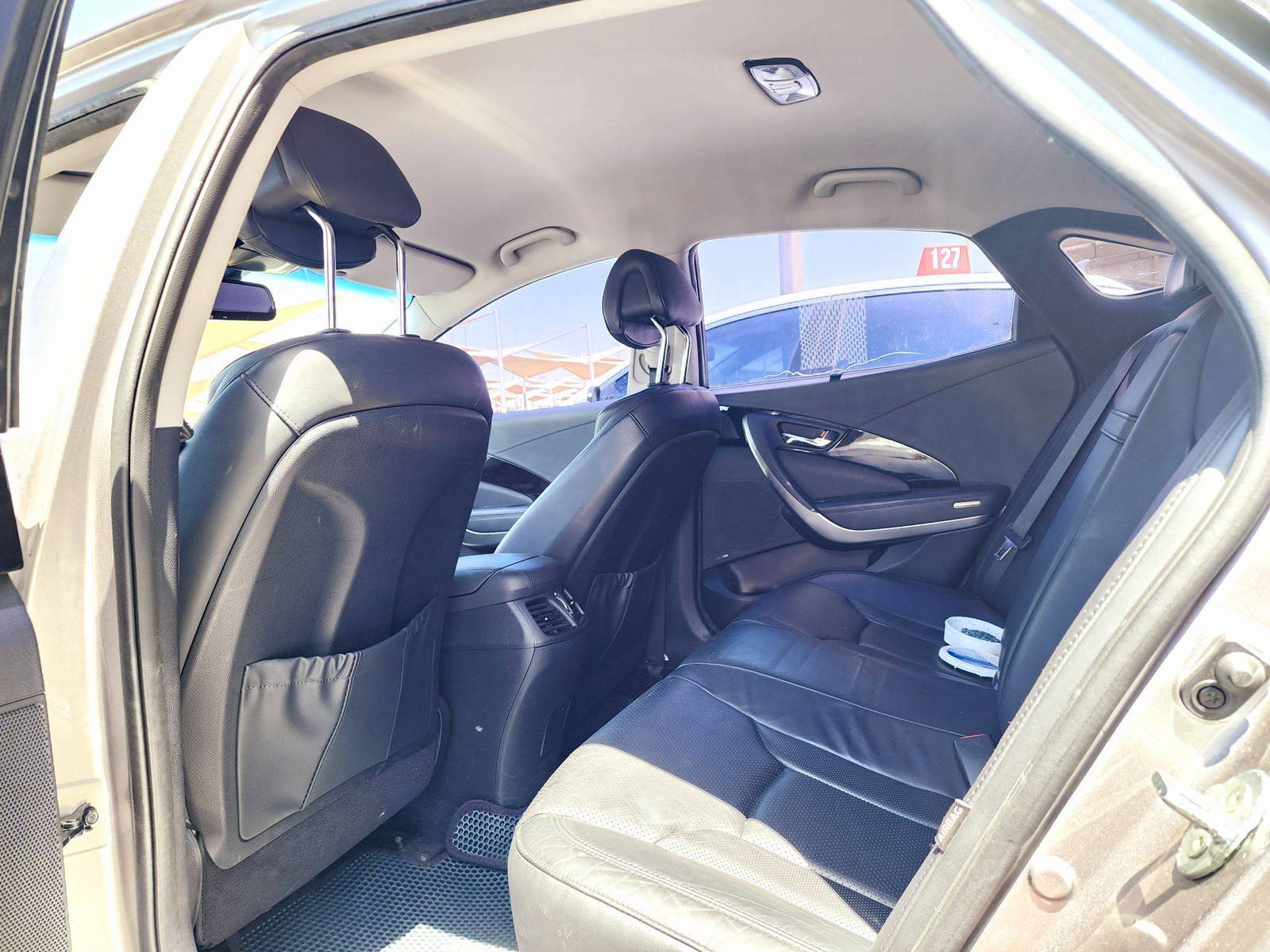 2011 HYUNDAI GRANDEUR — 69254 KM — Lot 050669 — Souq - Marhaba Auctions Used Cars - Image 6