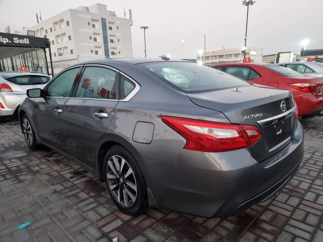 2016 NISSAN ALTIMA — 242939 KM — Lot 215487 — Ind. 12 - Marhaba Auctions Used Cars - Image 5