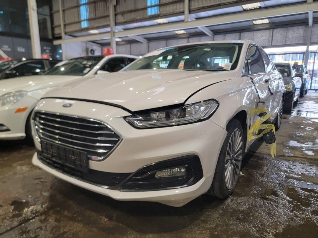 2019 FORD MONDEO — 90582 KM — Lot KS01874 — Main - Marhaba Auctions Used Cars - Image 4