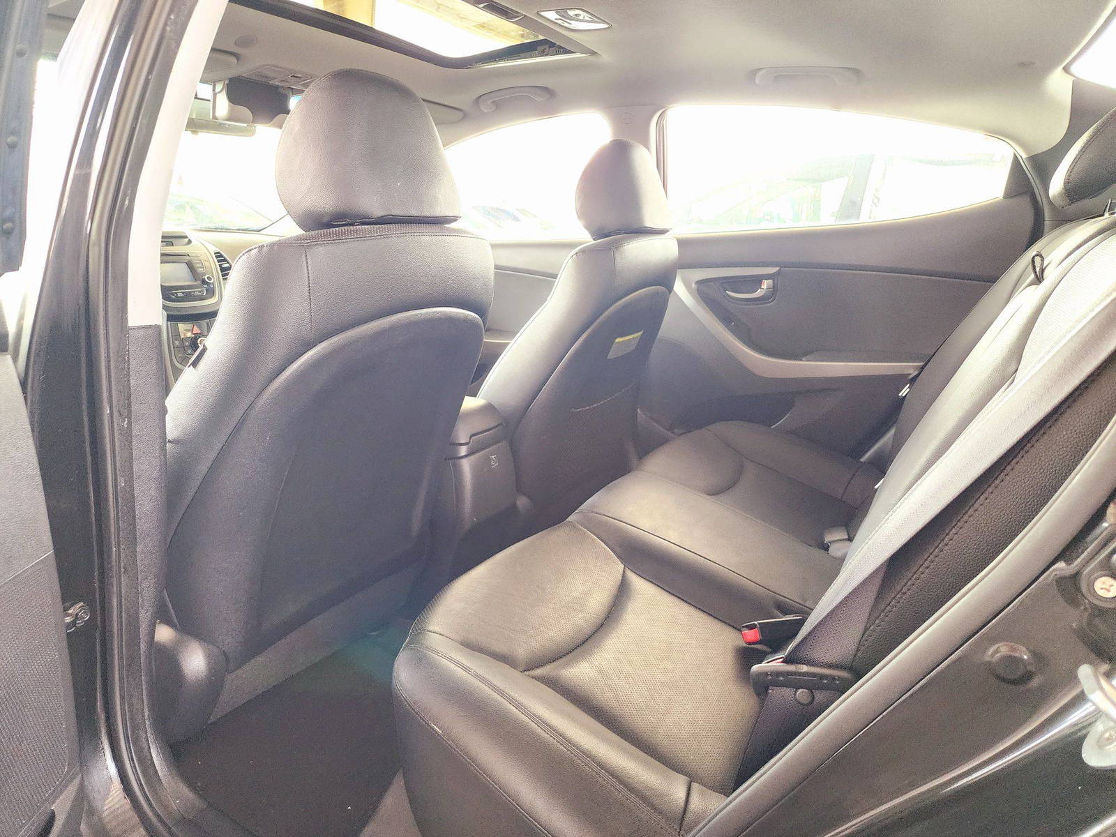 2014 HYUNDAI ELANTRA — 148339 Miles — Lot 85952654 — Souq - Marhaba Auctions Used Cars - Image 6
