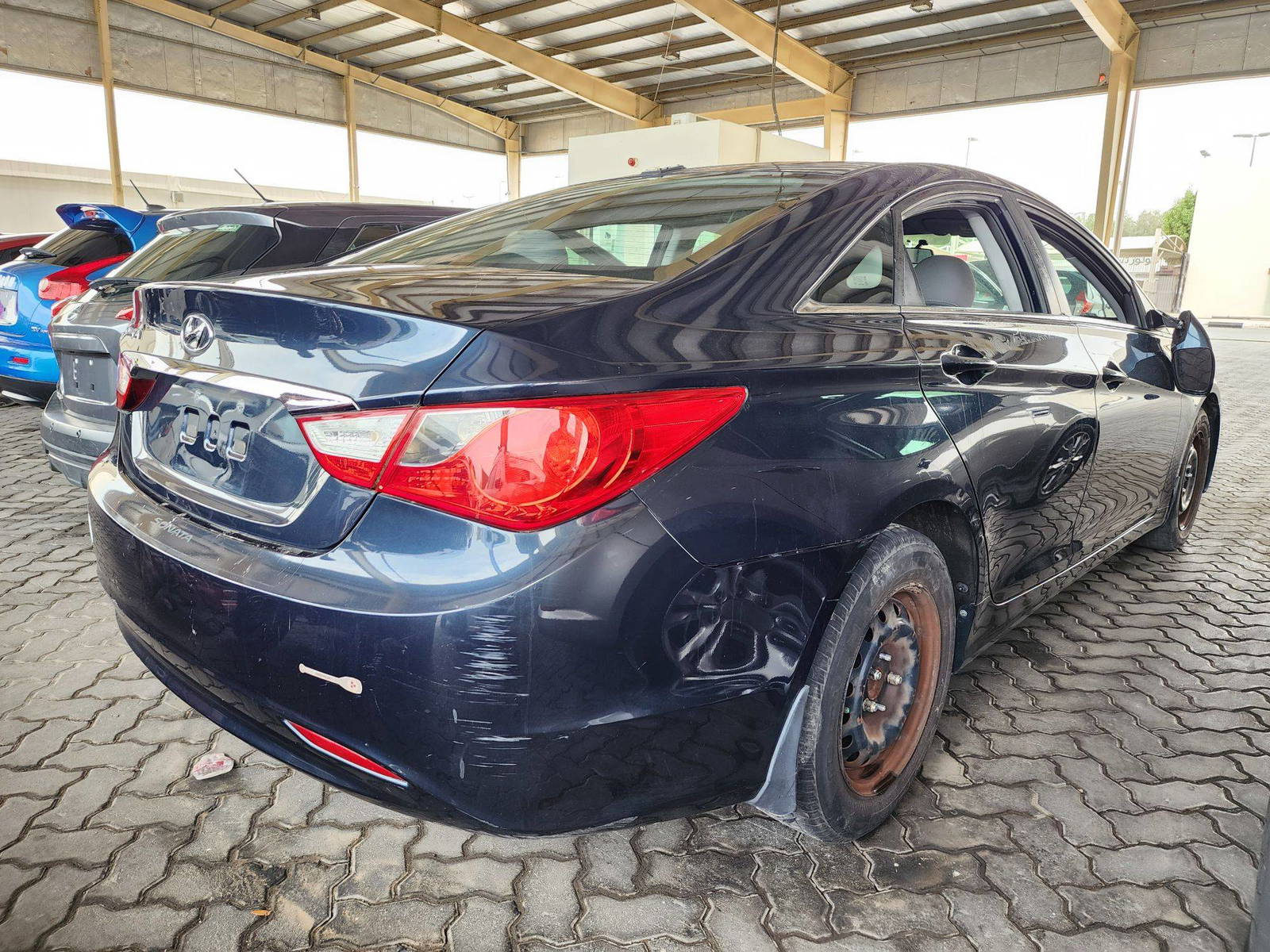 2011 HYUNDAI SONATA — 150454 Miles — Lot 52342064 — Souq - Marhaba Auctions Used Cars - Image 3