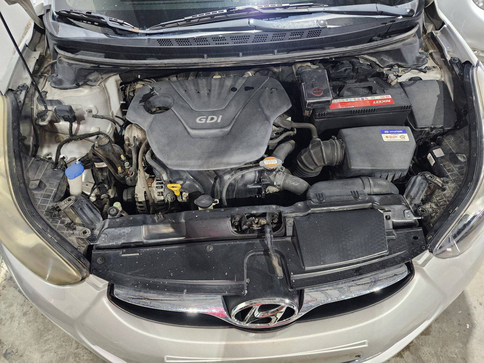 2011 HYUNDAI AVANTE — 123485 KM — Lot 045964 — Ind. 12 - Marhaba Auctions Used Cars - Image 12