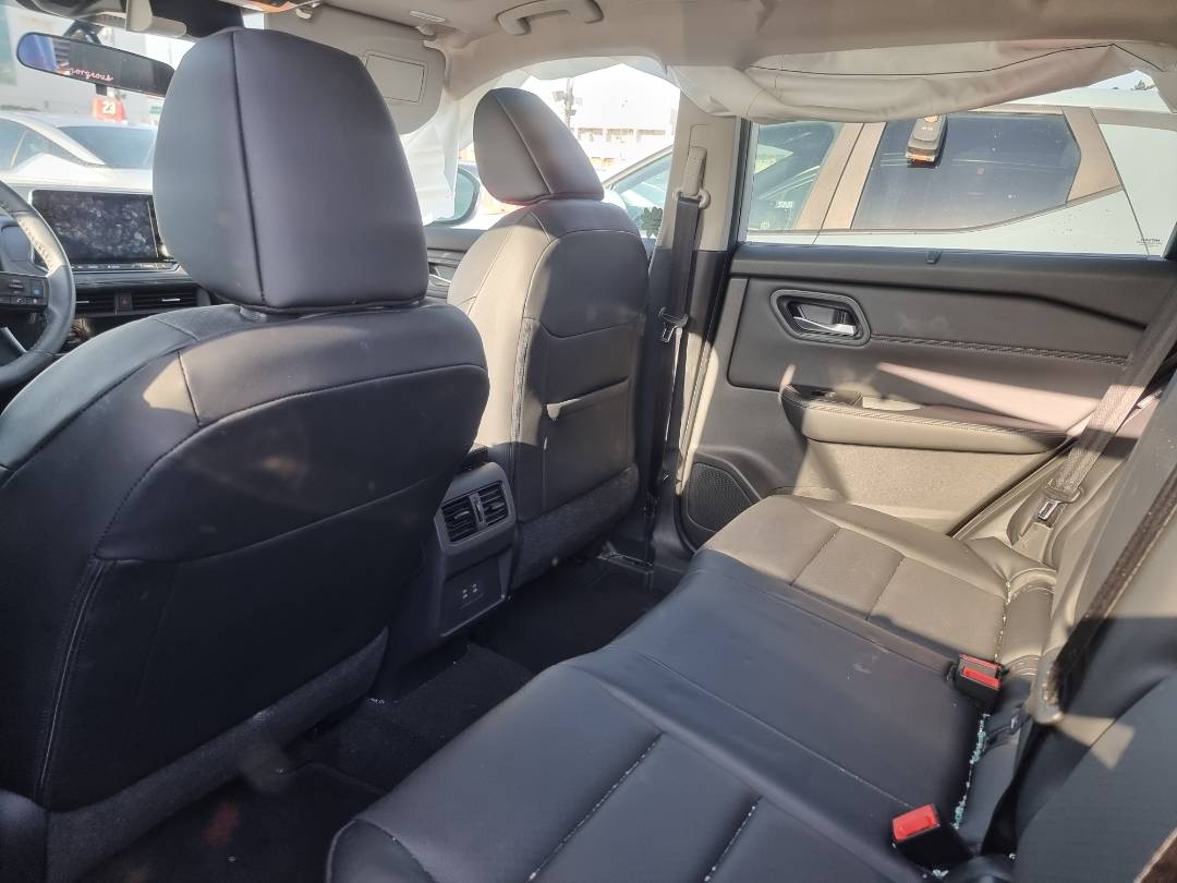 NISSAN ROGUE 2024 - Marhaba Auction Used Cars - Image 6