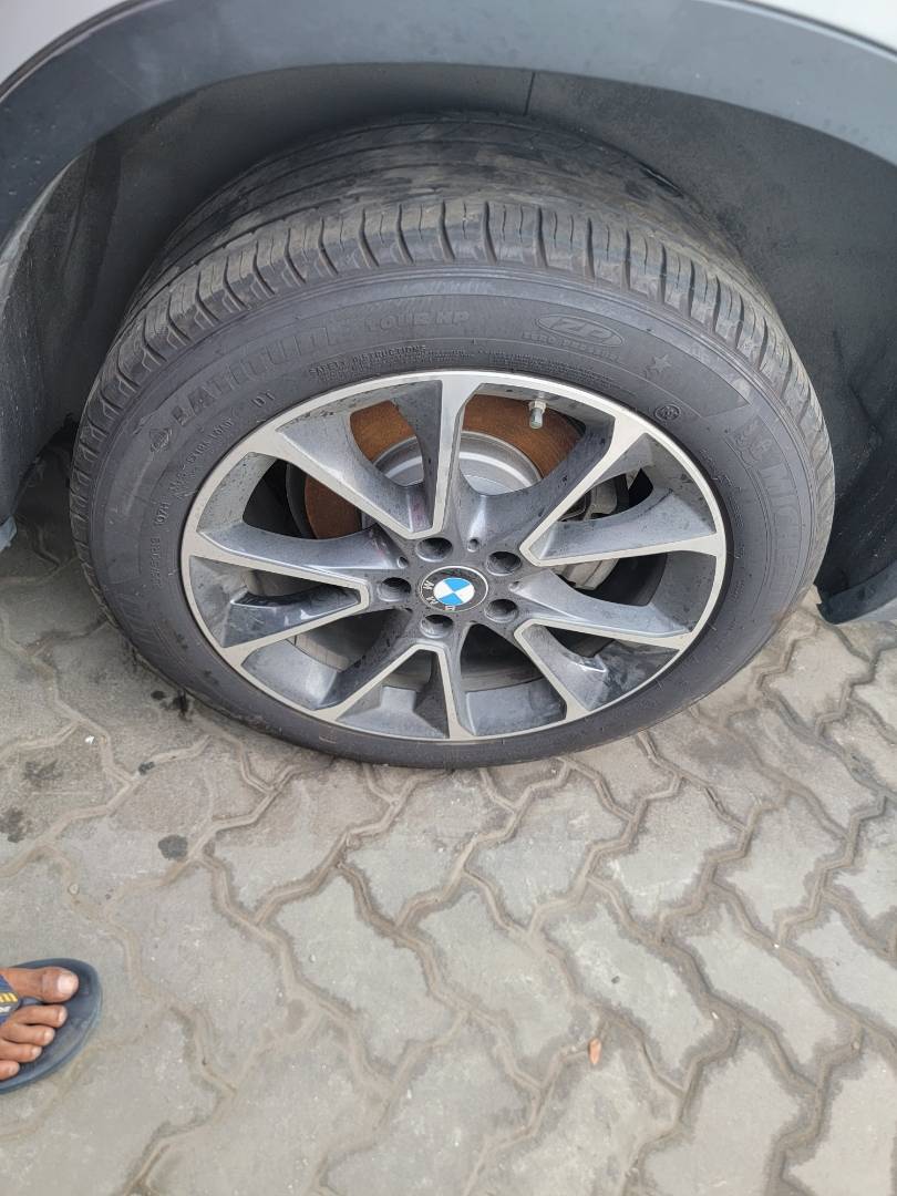 BMW X5 SDRIVE35I 2017 - Marhaba Auction Used Cars - Image 5