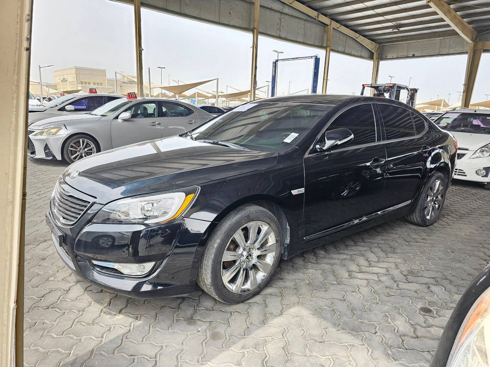2011 KIA K7 — 150340 KM — Lot 022757 — Souq - Marhaba Auctions Used Cars - Image 5