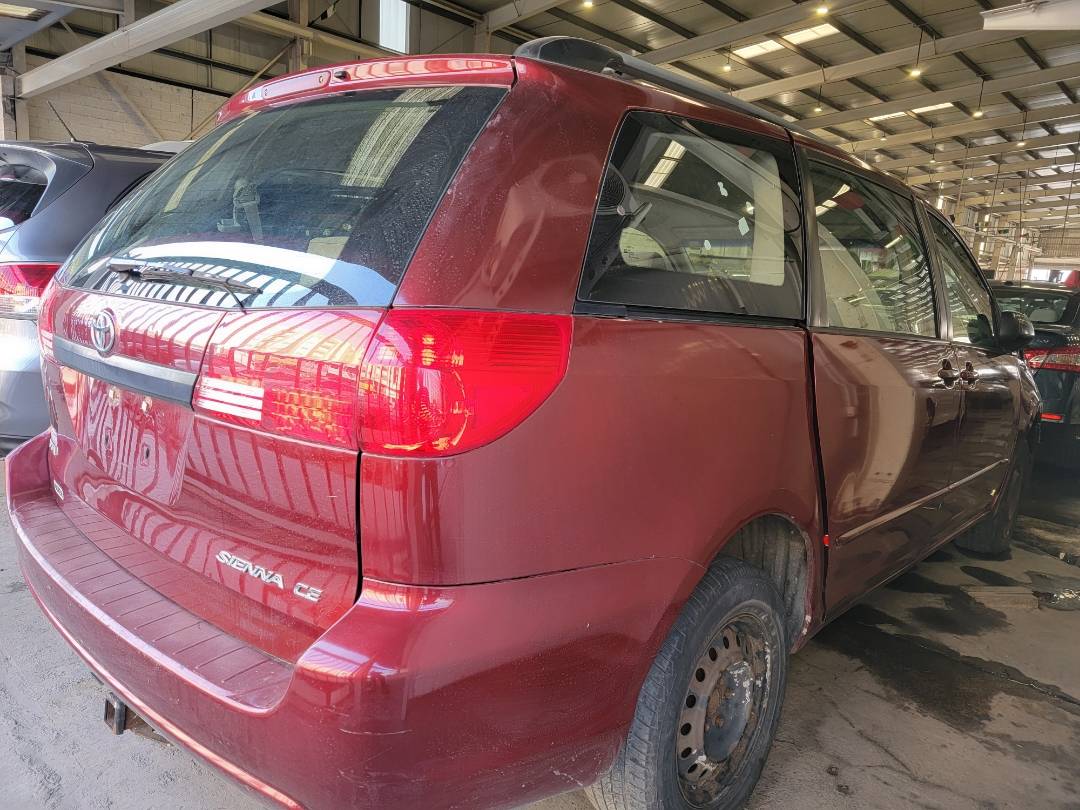 2005 TOYOTA SIENNA — 183847 Miles — Lot S312912 — Main - Marhaba Auctions Used Cars - Image 3
