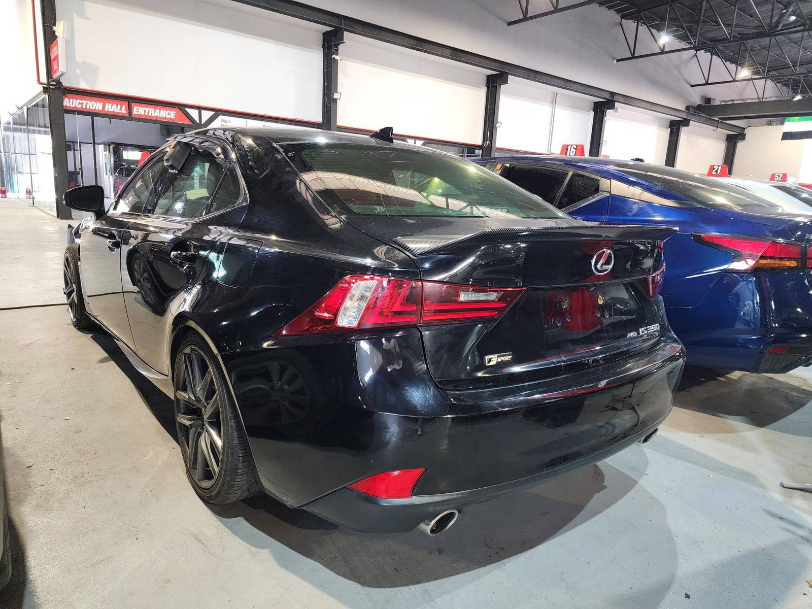 2014 LEXUS IS-350 — 183765 Miles — Lot 6E5004904 — Souq - Marhaba Auctions Used Cars - Image 3
