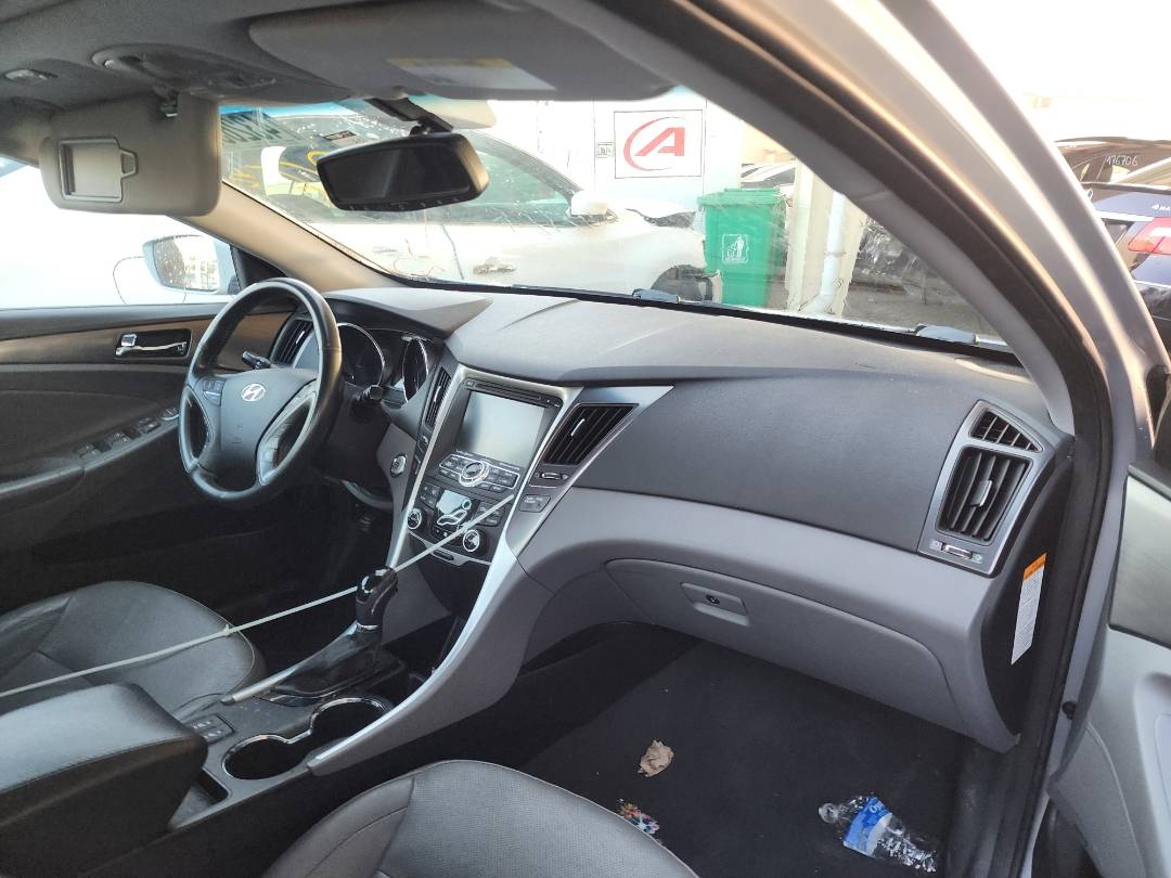 2013 HYUNDAI SONATA — 184552 Miles — Lot 43263894 - Marhaba Auctions Used Cars - Image 8