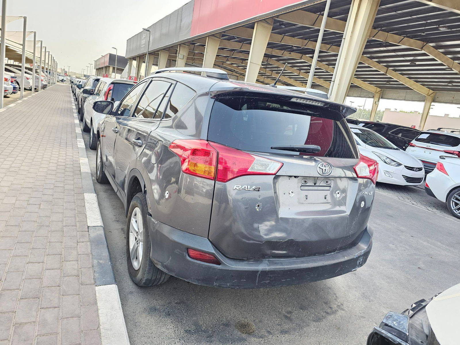 2015 TOYOTA RAV4 — 110120 Miles — Lot XFW280370 — Souq - Marhaba Auctions Used Cars - Image 3