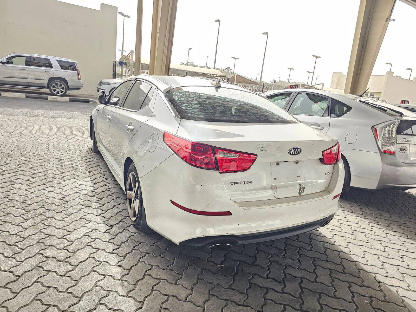 2015 KIA OPTIMA — 223707 Miles — Lot 944405 — Souq - Marhaba Auctions Used Cars - Image 6