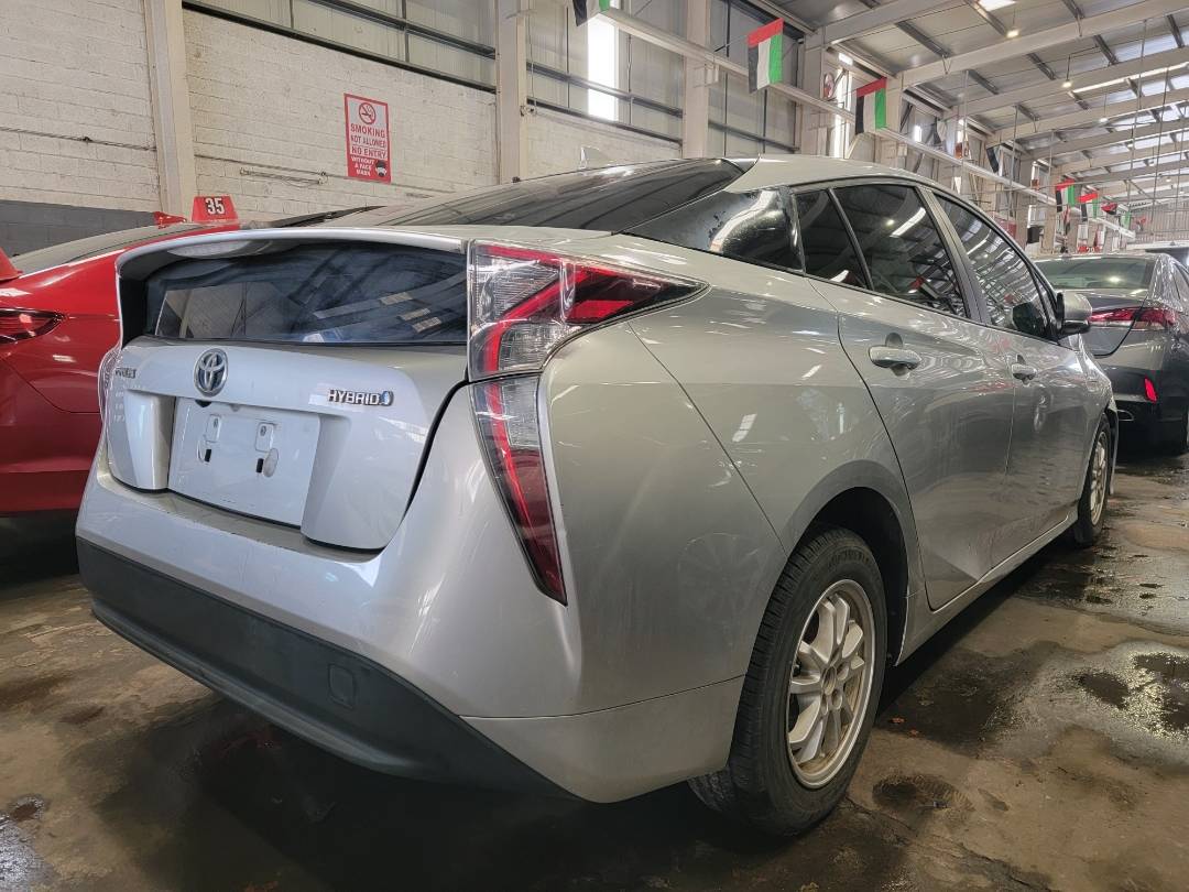 2016 TOYOTA PRIUS — 233787 Miles — Lot U8G3018837 — Main - Marhaba Auctions Used Cars - Image 3